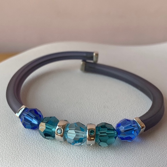 SWAROVSKI VINTAGE BLUE CRYSTALS CUFF BRACELET - Picture 3 of 6